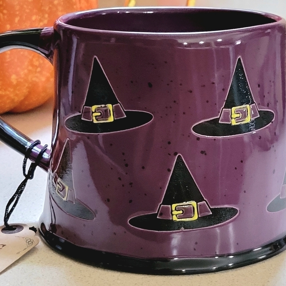 HOCUS POCUS Ceramic Coffee Mug 17 OZ 
Coffee/ Tea